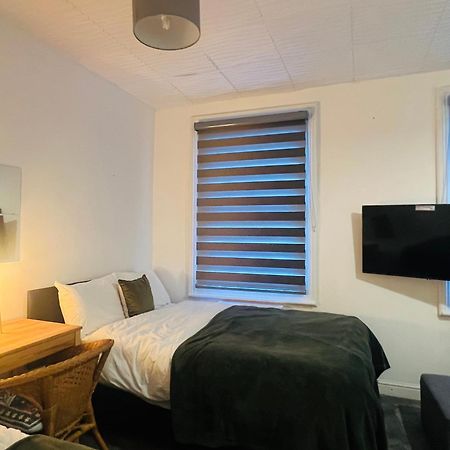Harry Potter 9 3/4 Flat Apartment Лондон Екстериор снимка