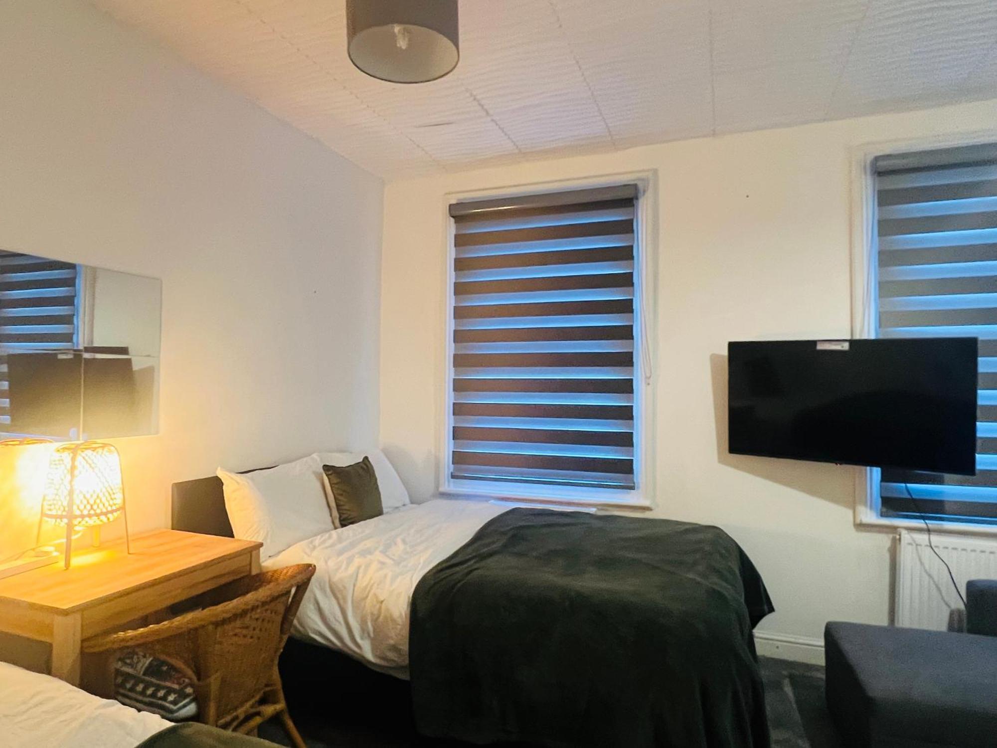 Harry Potter 9 3/4 Flat Apartment Лондон Екстериор снимка