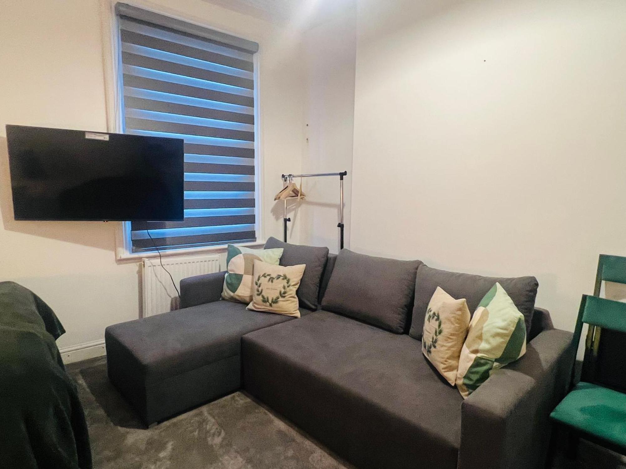 Harry Potter 9 3/4 Flat Apartment Лондон Екстериор снимка